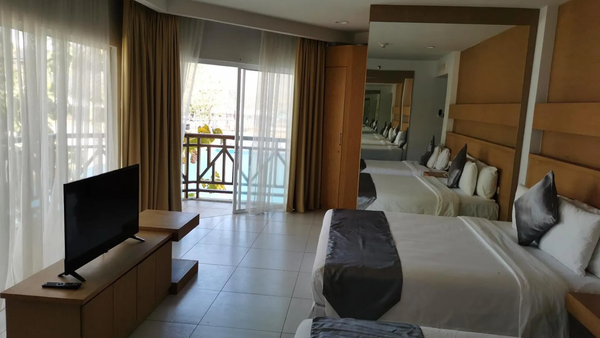 Century Langkasuka Resort Langkawi Pantai Cenang