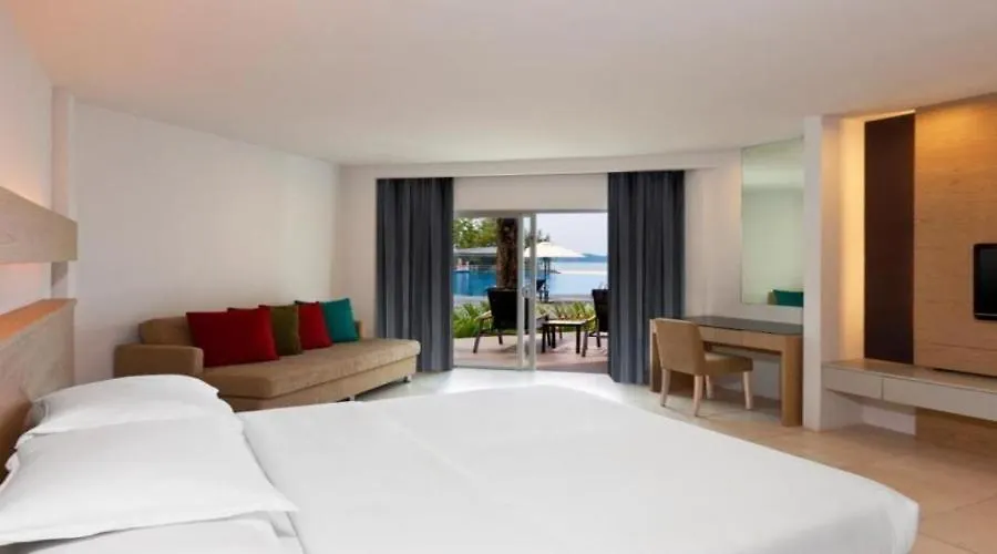 Century Langkasuka Resort Langkawi Pantai Cenang  Pantai Cenang (Langkawi)
